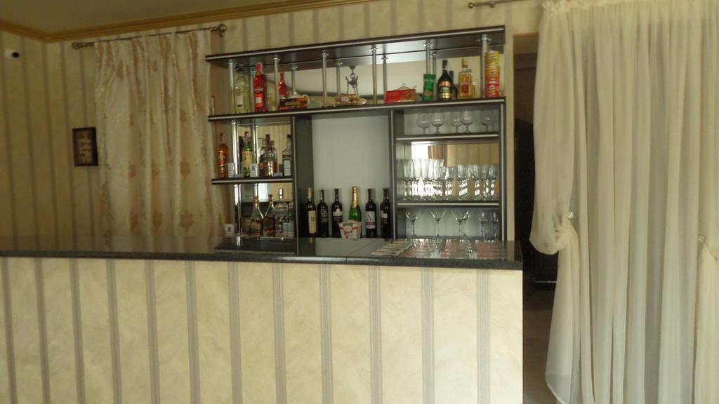 Royal Hotel คาร์คิฟ ภายนอก รูปภาพ