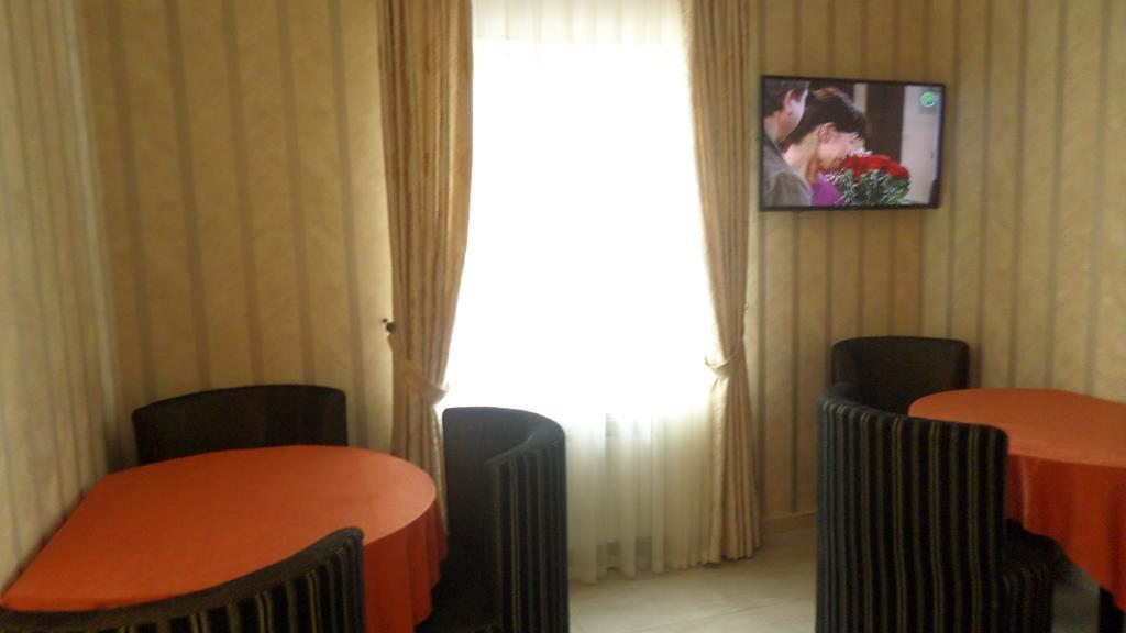Royal Hotel คาร์คิฟ ภายนอก รูปภาพ