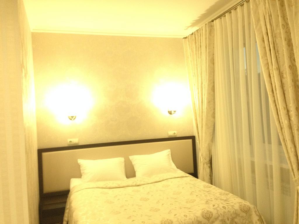 Royal Hotel คาร์คิฟ ภายนอก รูปภาพ
