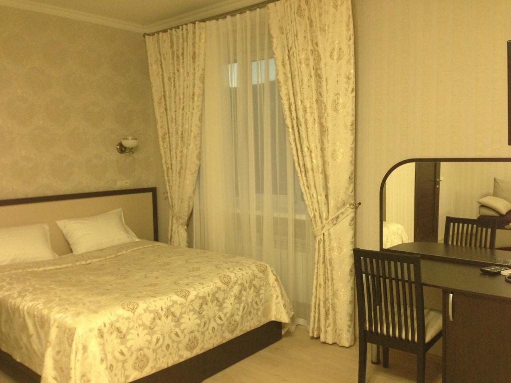 Royal Hotel คาร์คิฟ ภายนอก รูปภาพ