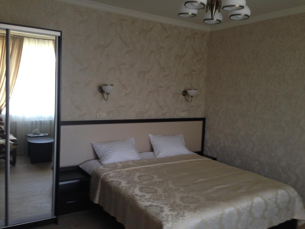 Royal Hotel คาร์คิฟ ภายนอก รูปภาพ